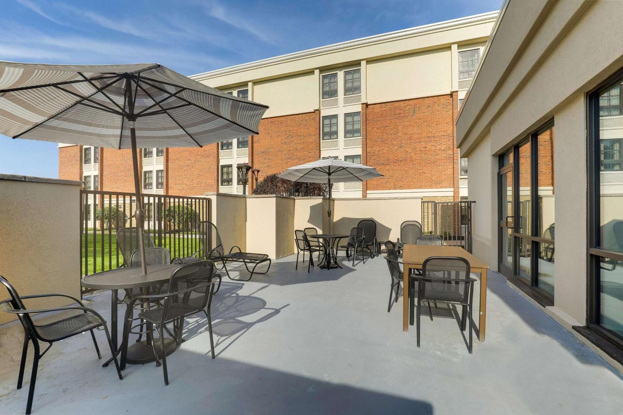 Drury Inn & Suites St Joseph Saint Joseph Exterior photo